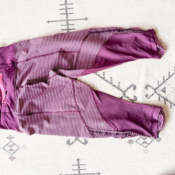 Lululemon capri leggings - Picture 3 of 4